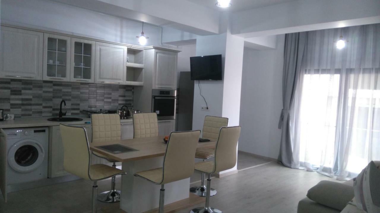 Mamaia-Sat apartment Navodari Bagian luar foto